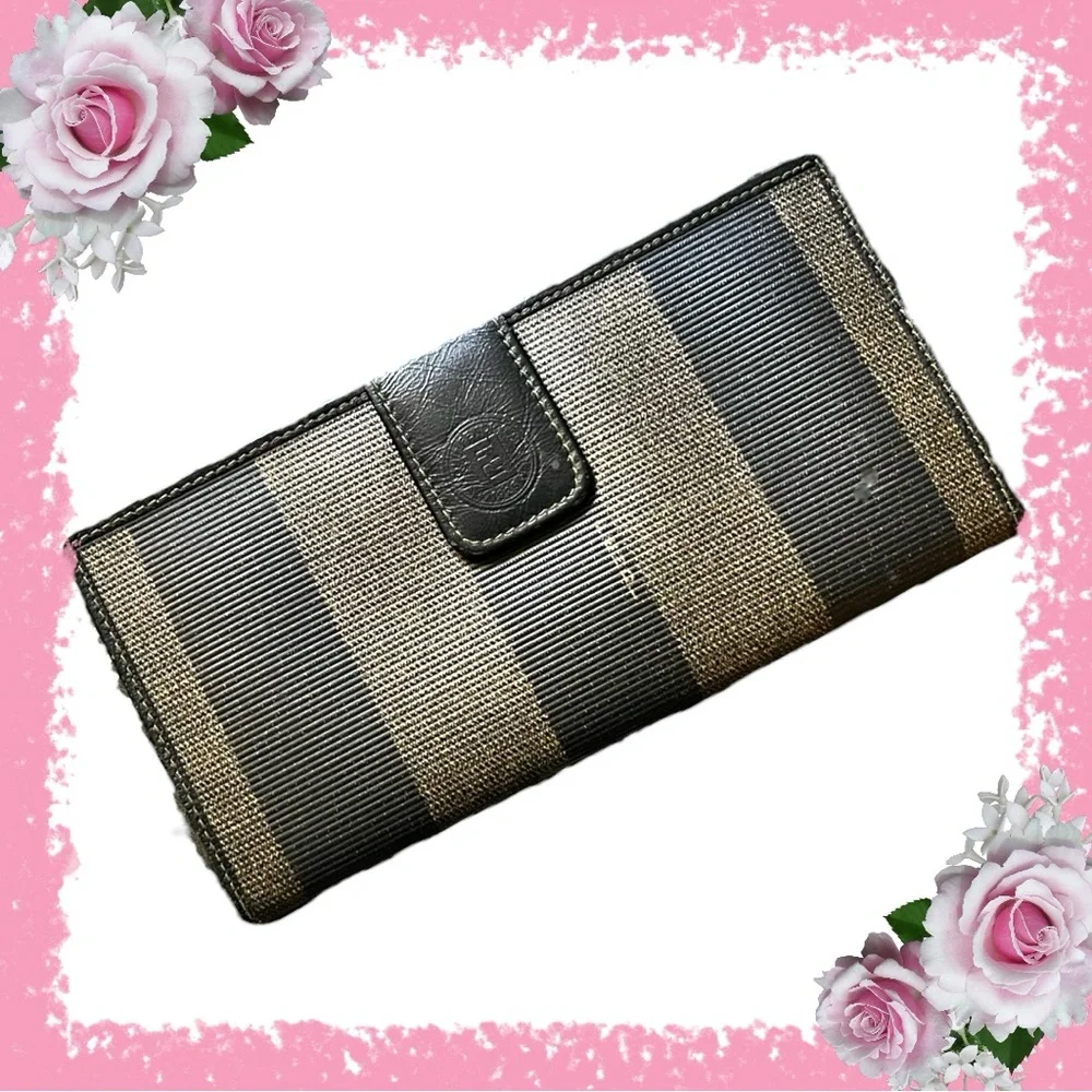 🎀Host Pick🎀 Fendi 1980’s Pecan Beige Pattern Penguin Continental Wallet - Picture 4 of 9